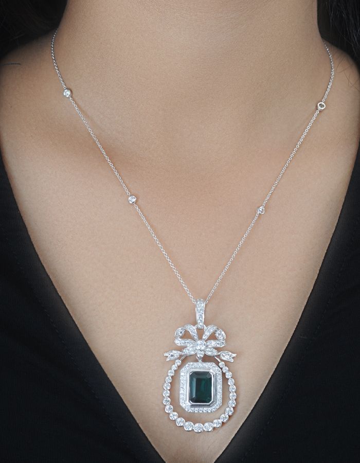 jewelry necklace
