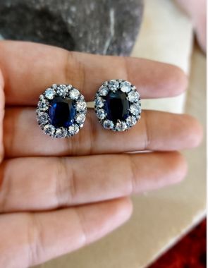 Earring moissiante